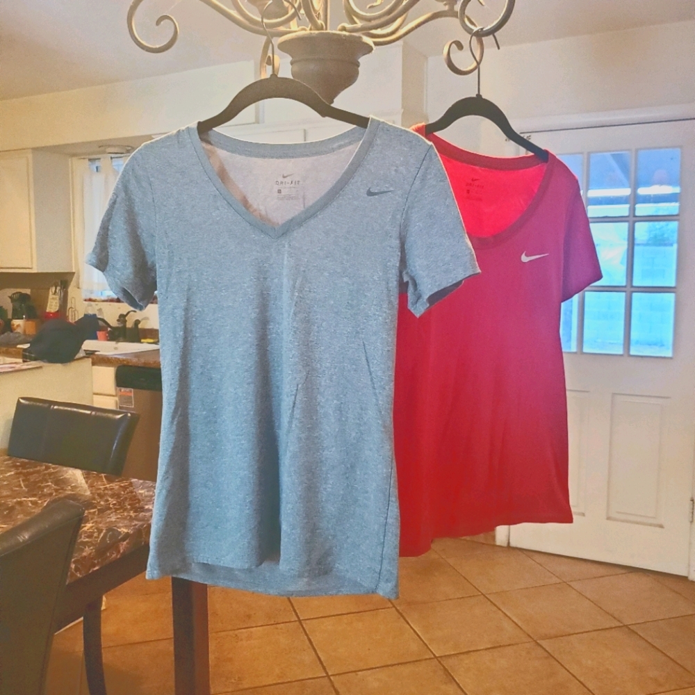 Nike DriFit tops in grey and red